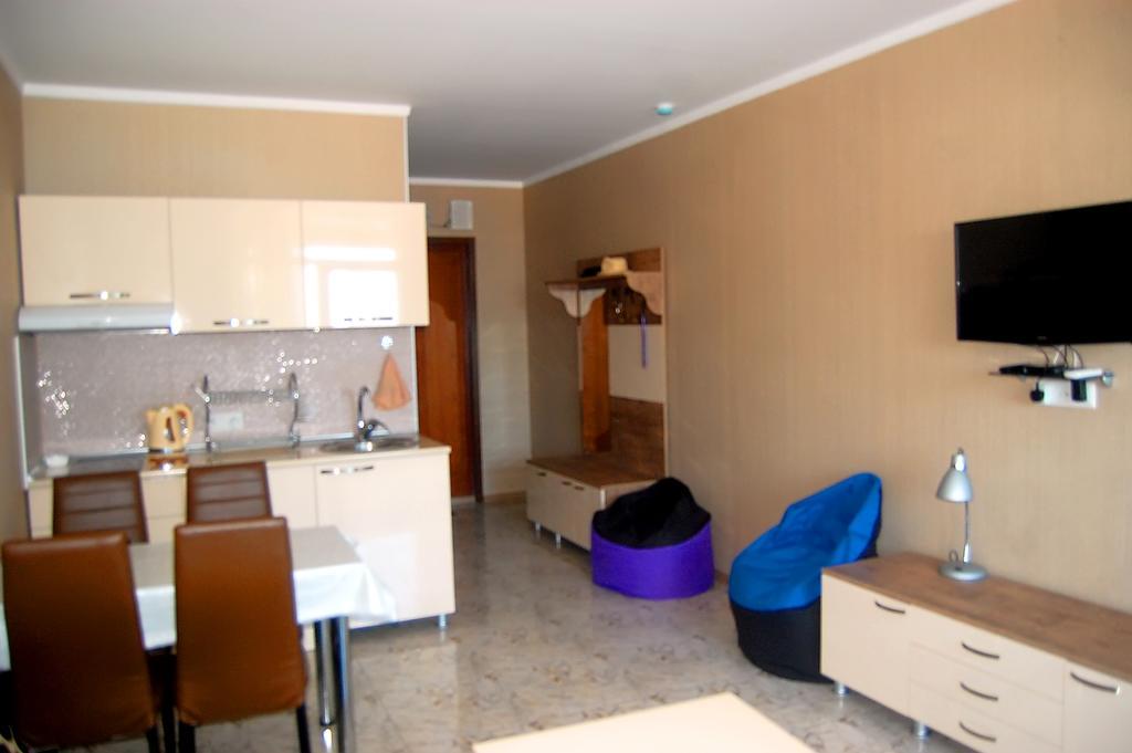 Irina Apartment 1 Batumi Bagian luar foto